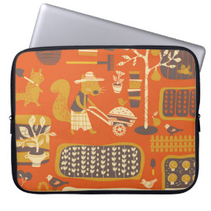 Garden Squirrels: Whimsical Animal Scene Laptop Fodral