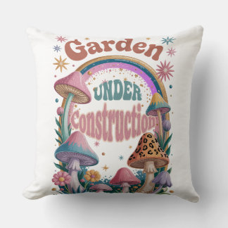 Garden Under Construction Boho Mushroom art Kudde