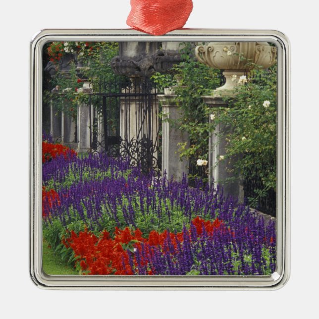 Garden vid Mirabell Palace, Salzburg, Österrike Julgransprydnad Metall (Framsidan)