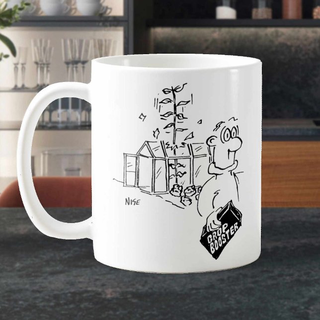 Gardener Fertiliserar hans Skörd. Funny Kaffemugg (Skapare uppladdad)