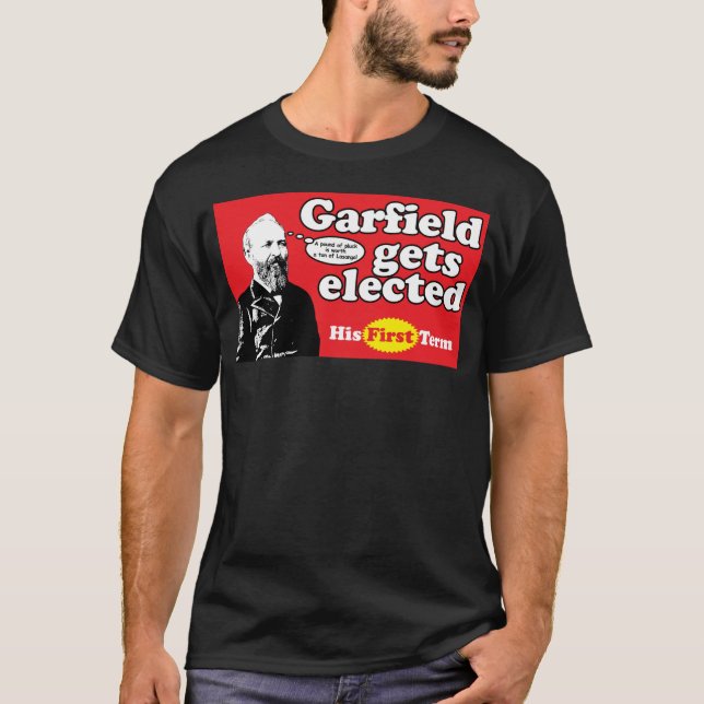 GARFIELD GETS VÄLJS TEE SHIRT (Framsida)