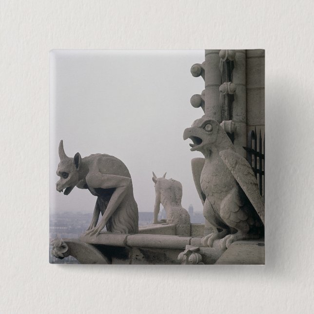 Gargoyles på balustraden av det stort knapp (Framsida)