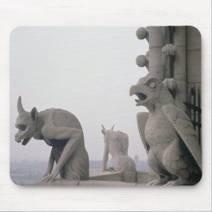 Gargoyles på balustraden av det stort musmatta