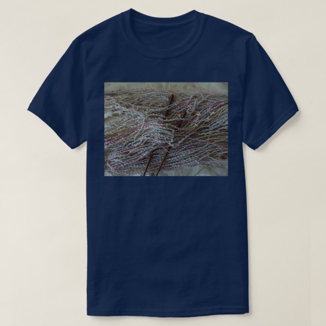 Garn av opalescent konst t shirt (Design framsida)