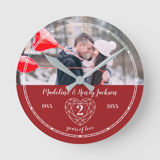 Garnet 2:a Bröllop-årsdagen av hjärtskärpa Rund Klocka (Framsida)