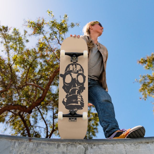 GAS MASK SKATEBOARD DECK (Utomhus 1)