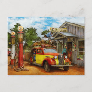 Gas Station - Färsk leverans till Paj Town 1940 Vykort