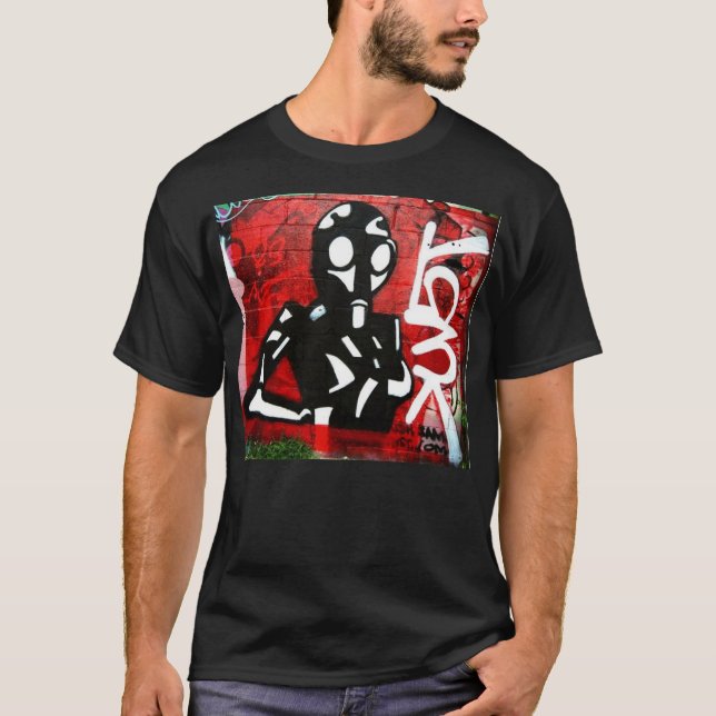 gasmask tee shirt (Framsida)