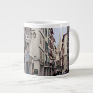 Gata i Bayonne Jumbo Mugg