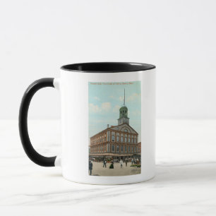 Gatan beskådar av Faneuilen Hall Mugg