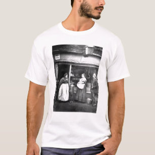 Gataplats i victorianen London T-shirt