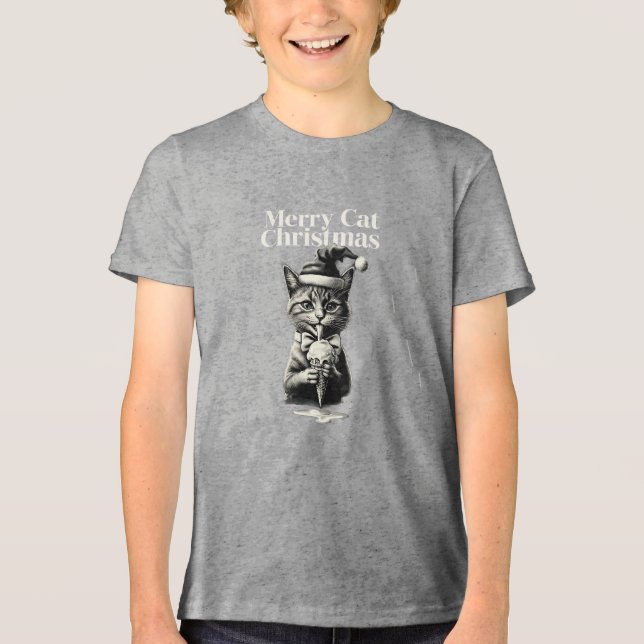 Gato en la hierba. t shirt (Framsida)