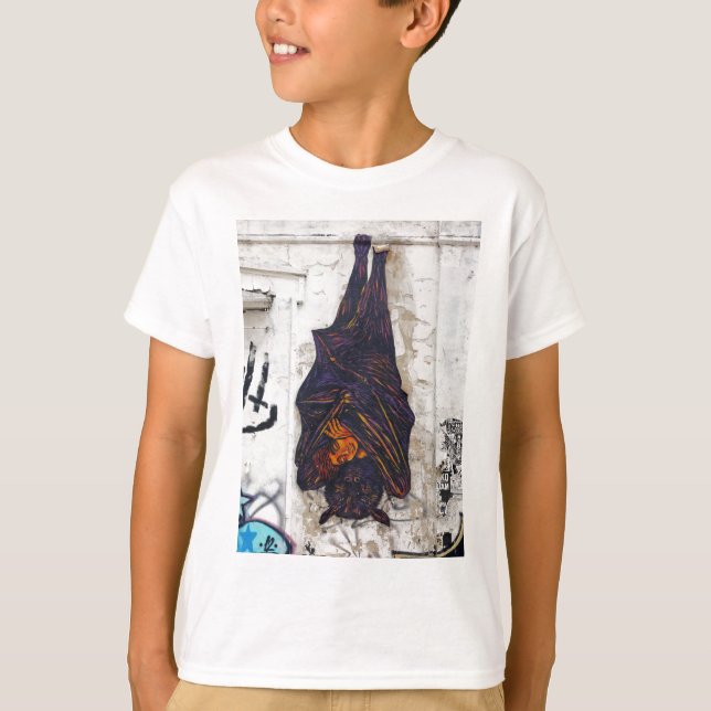 Gatuart mural flight fox (frukt fladdermus) fantas t shirt (Framsida)