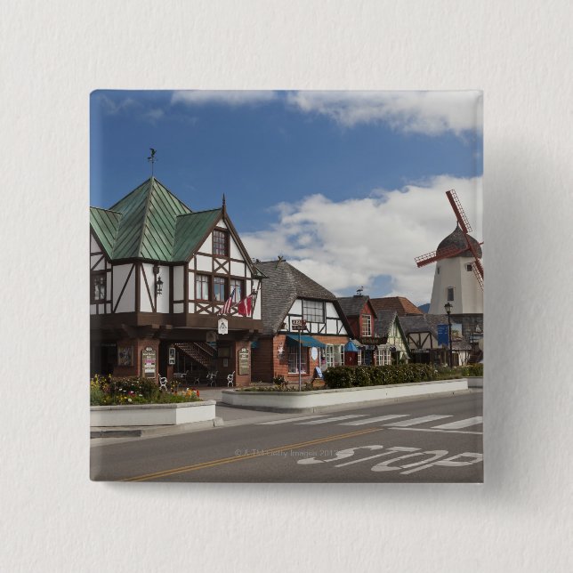 Gatuscenen från den historiska Solvang, "Den dansk Knapp (Framsida)