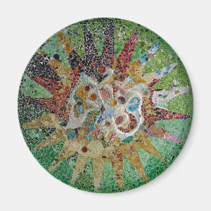 Gaudi belägger med tegel magnet