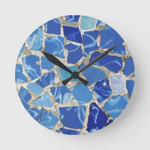 Gaudi mosaik med ett olje- handlag rund klocka
