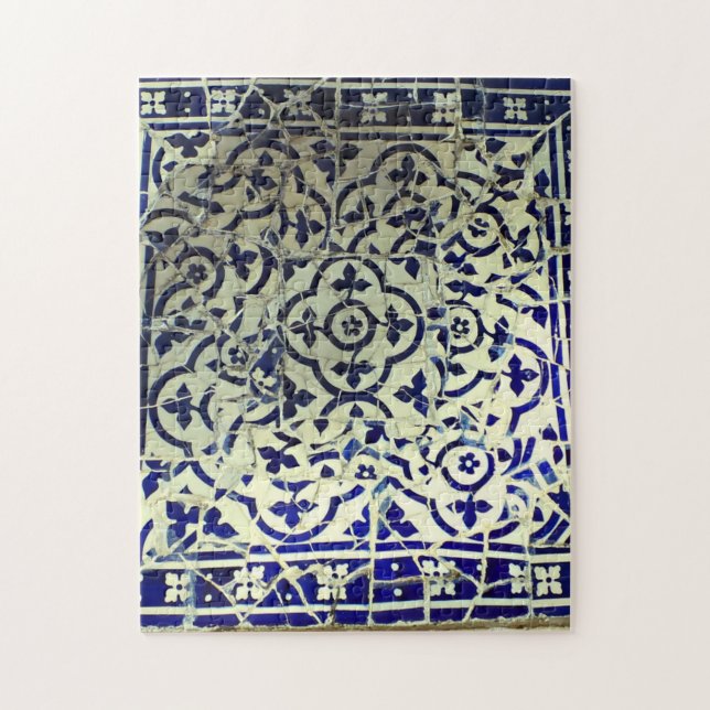 Gaudis parkerar den Guell mosaiken belägger med Pussel (Vertikal)