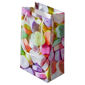 Gåvan hänger lös - godiskonversationhjärtor