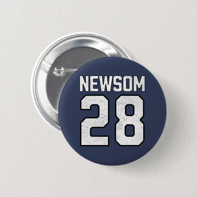 Gavin Newsom 2028 För President Nummer 28 Knapp (Framsida & baksida)