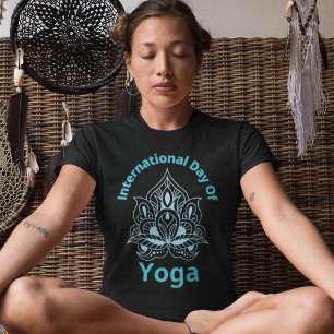 Gåvogåvor till Yoga Älskare, Internationell Dagen T Shirt