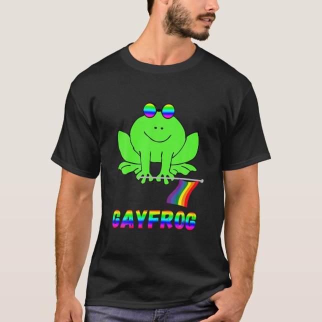 Gay Frog LGBT Pride Rainbow Toad Gender Queer Homo T Shirt (Framsida)