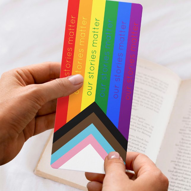 Gay pride Intersection Rainbow Flagga Bookmark (Mockup of bookmark held in hands. Hands from image by Freepik.)