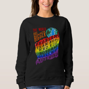Gay pride-månaden har världen större problem t shirt