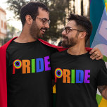 Gay pride Parad Enkelt fet regnbåge Brev Tee Shirt<br><div class="desc">Gay pride regnbåge t-shirt för hbt-Q-samfundet till bära till gay pride parad. En underbar design för någon som är stolt över att vara homosexuell,  lesbisk,  bisexuell eller transgen.</div>