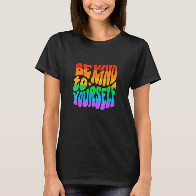 Gay Pride Parade LGBTQ+ Rainbow Flag Body Positivi T Shirt (Framsida)