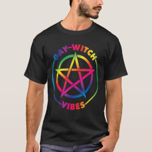 Gay Witch Vibes med Pride Färg i ett Pentacle Wi T Shirt