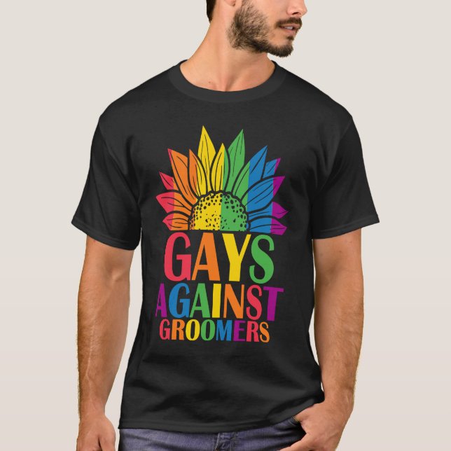 Gays Against Groomers Gradien Groom Dogs Not Kids T Shirt (Framsida)