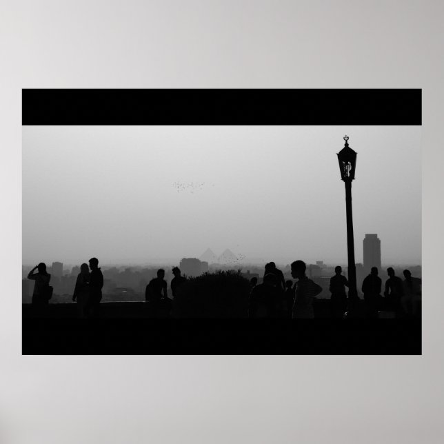 Gaza Pyramids View & Silhouette B&W Poster (Framsidan)