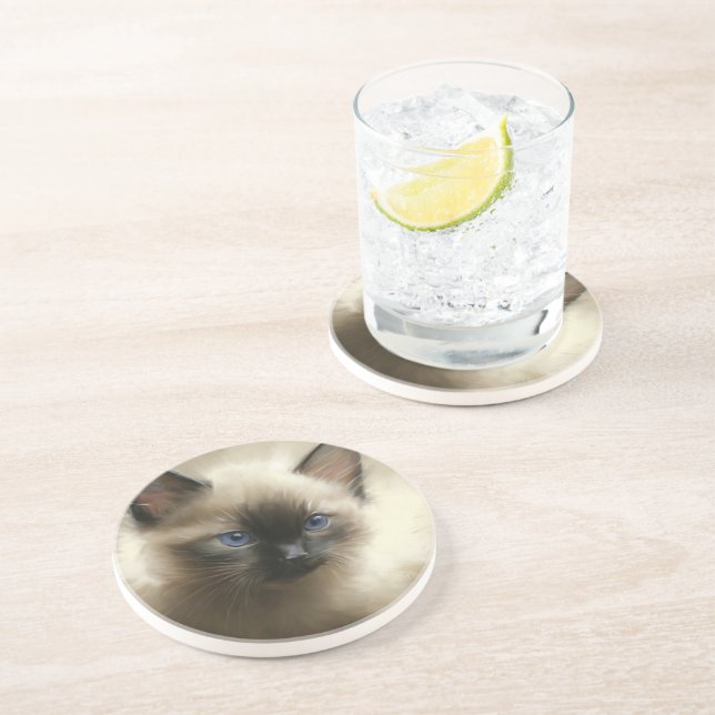 Gaze: Oskuld Siamese Kitten Porträtt Underlägg (Sidan)