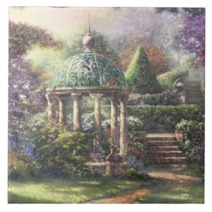 Gazebo som omges av blommor kakelplatta