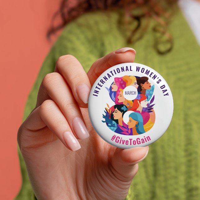 Ge för att få | Internationella kvinnodagen IWD 20 Knapp (Give To Gain | International Women's Day IWD 2026 Button)