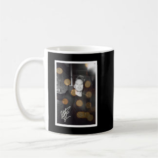 Ge För manar autograf. - Sebastian Stan Barnes Es Kaffemugg