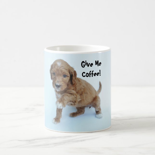 Ge mig kaffe! Goldendoodle mugg (Center)