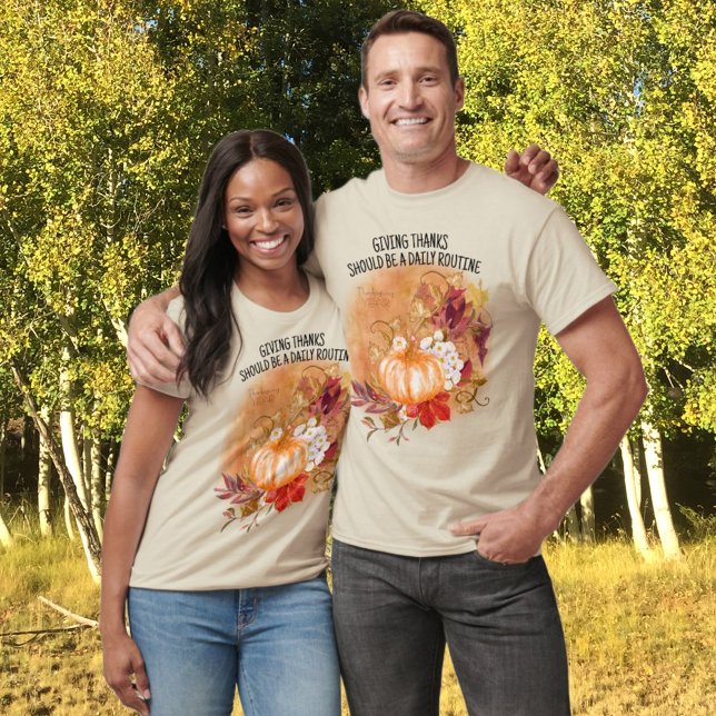 Ge tack till Pumpkin Höst löv T Shirt (Surprise your Thanksgiving guests with a holiday t-shirt. Change or remove the template text year.)