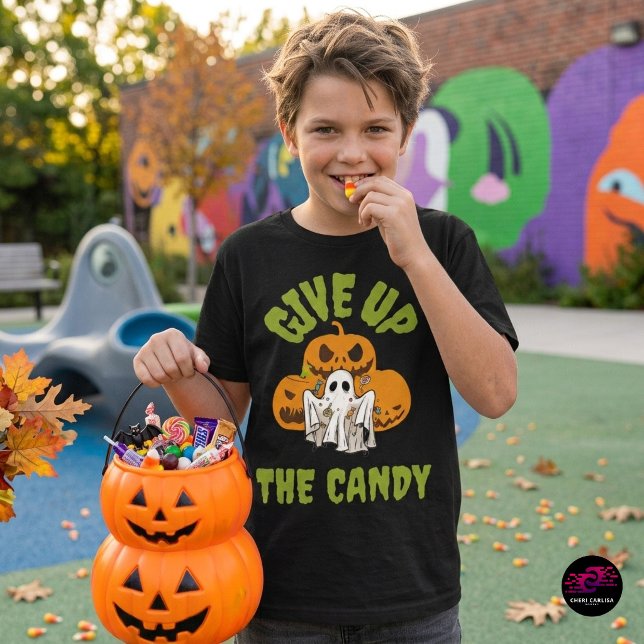 Ge upp godiset Halloween T Shirt (When the trick-or-treat stash suddenly needs security. 🎃🍬)