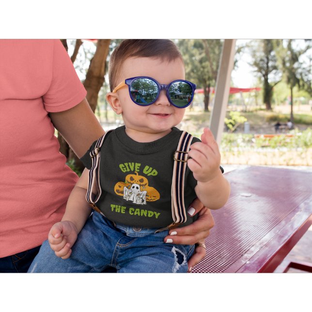 Ge upp godiset Halloween T Shirt (Skapare uppladdad)
