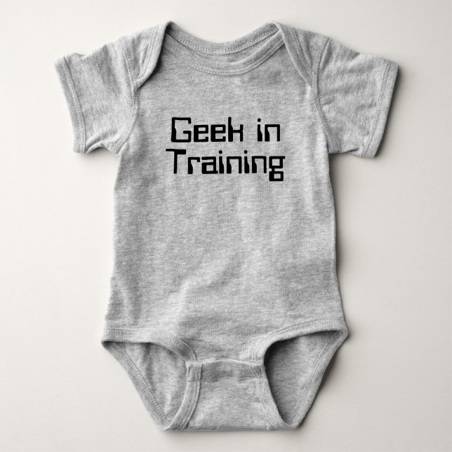 Geek in Training Tee Shirt (Framsida)
