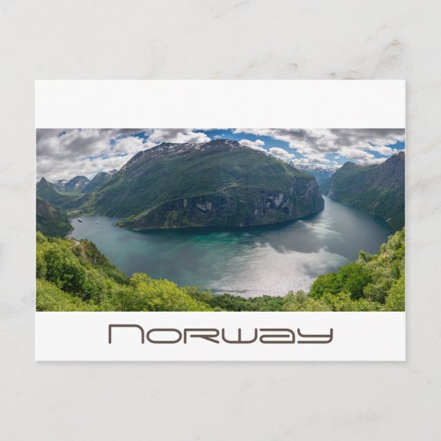 Geirangerfjord i pankoramas vita vykort (Framsida)