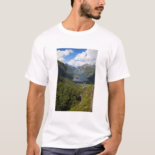 Geirangerfjordens landskap, Norge T-shirt (Framsida)