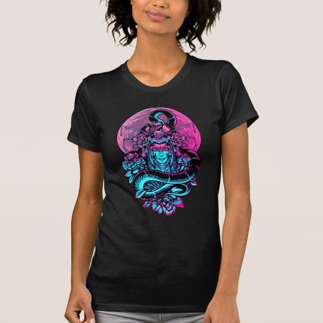 Geisha Tattoo Rosa och svart blommigt T-Shirt (Framsida)