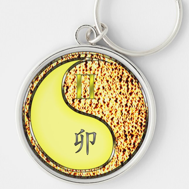 Gemini & Fire Rabbit Rund Silverfärgad Nyckelring (Framsidan)