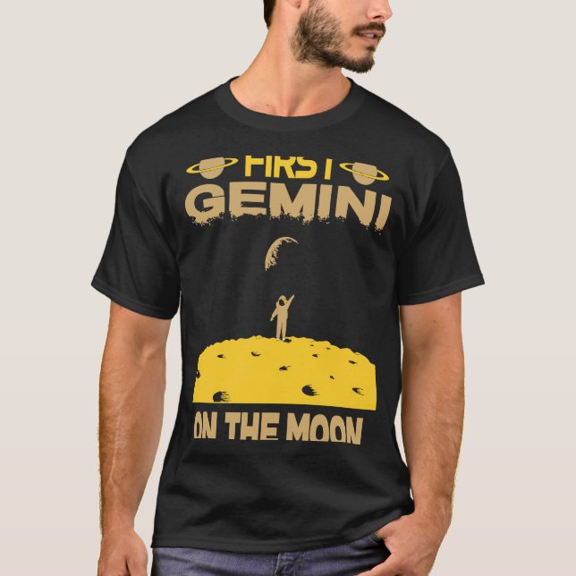 Gemini On The Moon T Shirt (Framsida)