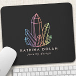 Gemstone Rainbow Quartz Crystal Business Logotyp Musmatta<br><div class="desc">Gemstone Rainbow Quartz Crystal Business Logotyp Pad. Den här eleganten har en modern företagsdesign för trendiget med ett kristallkluster av regnbåggradient kvarts på en solid svart bakgrund. Perfekt för en smyckesdesigner,  mode bloggare,  en holistisk kyrkoherde eller till och med en butique!</div>