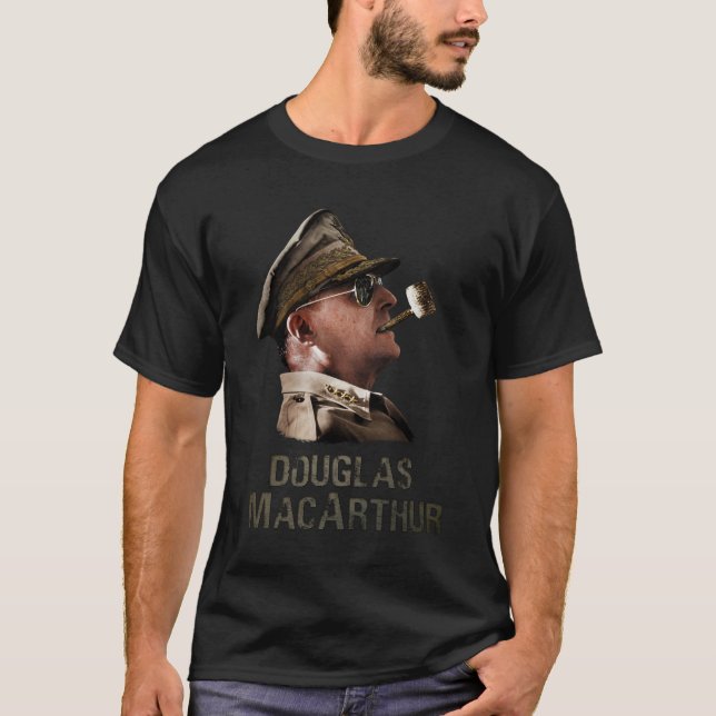 General Douglas MacArthur Porträtt Art T Shirt (Framsida)