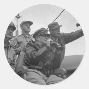 General Douglas MacArthur Shelling of Inchon Runt Klistermärke