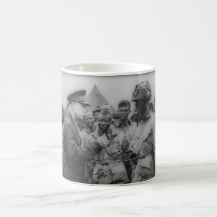 General Dwight D. Eisenhower med fallskärmsjägar Kaffemugg
